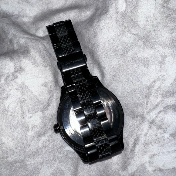 Michael Kors Men's Merrick (MK9038) - Picture 14 of 17